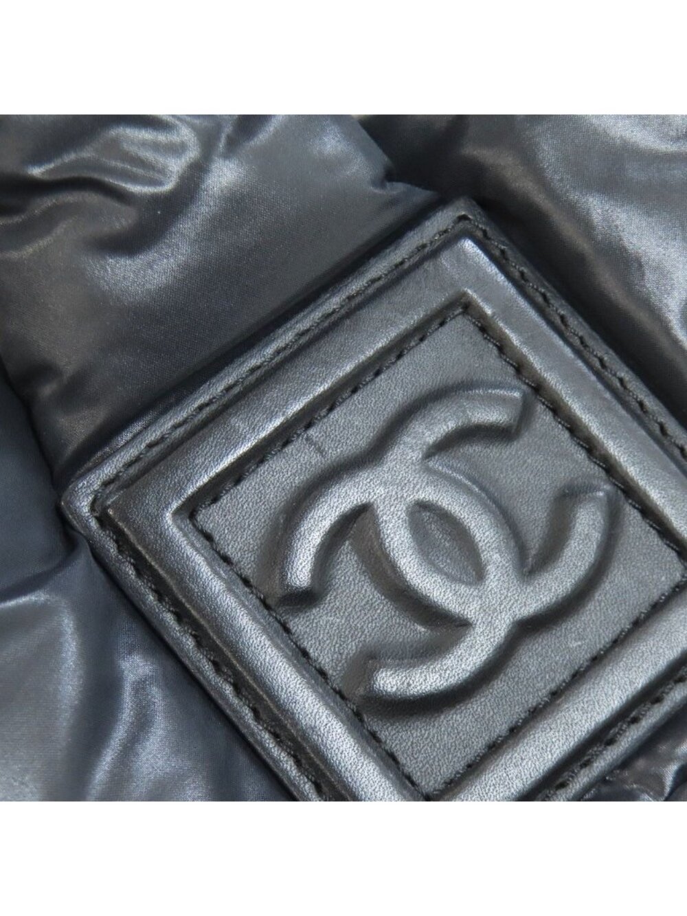 Chanel Coco Cocoon Tote Nylon - Picture 13 of 15